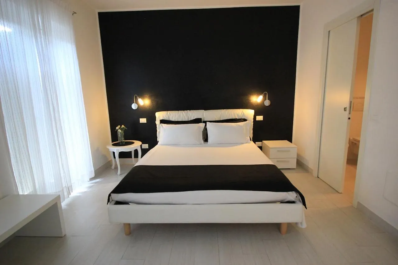 Rooms Il Punto Peschiera del Garda Bed & Breakfast