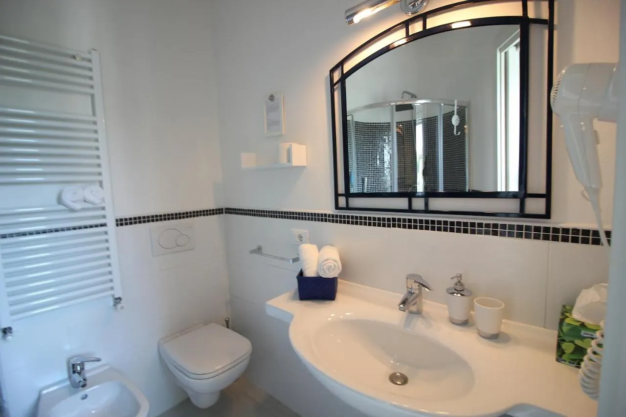 Rooms Il Punto Peschiera del Garda Bed & Breakfast