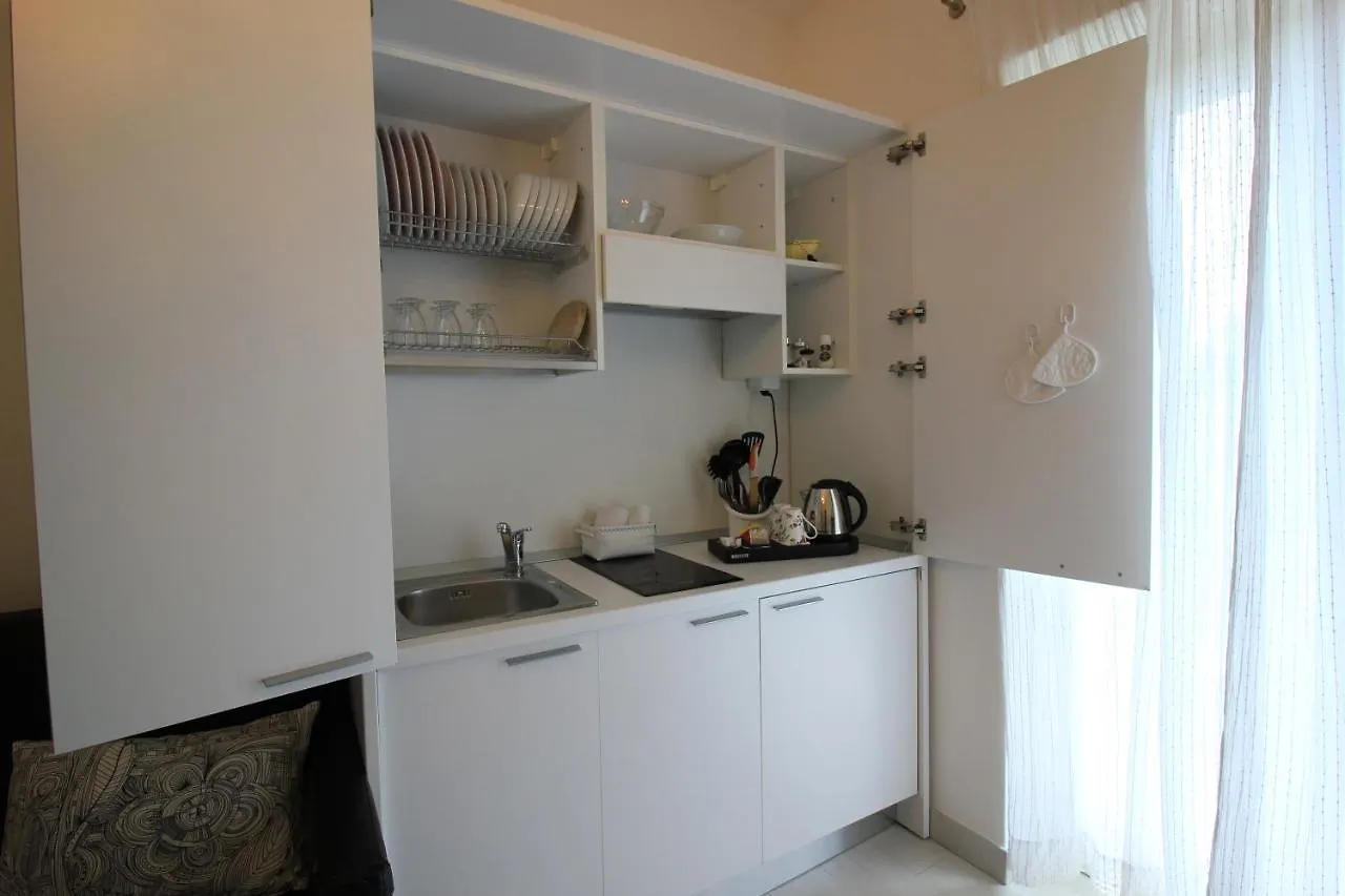 Bed & Breakfast Rooms Il Punto Peschiera del Garda
