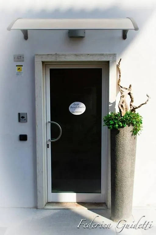 Bed & Breakfast Rooms Il Punto Peschiera del Garda